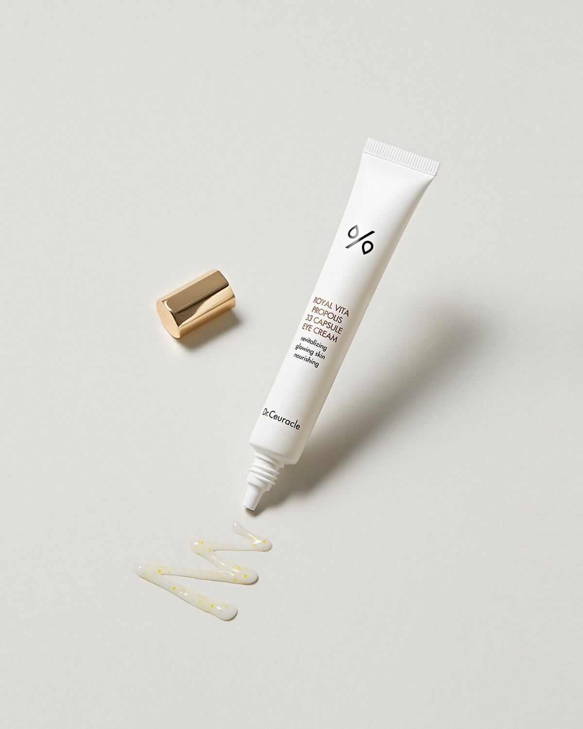 Dr. Ceuracle Royal Vita Propolis 33 Capsule Eye Cream